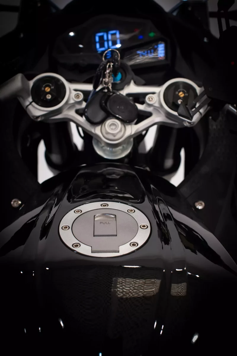 Moto électrique 125cc Lycke T4 - 5000W et 70Ah - Image 8