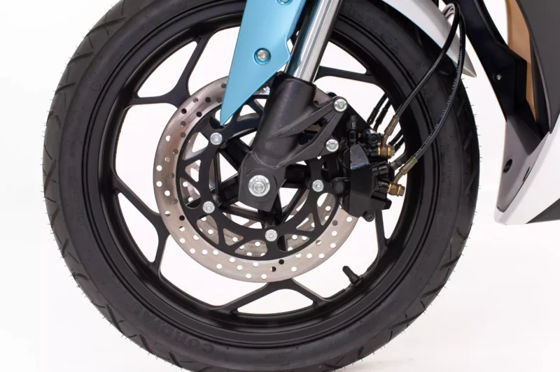 Moto électrique 125cc Lycke T4 - 5000W et 70Ah - Image 12